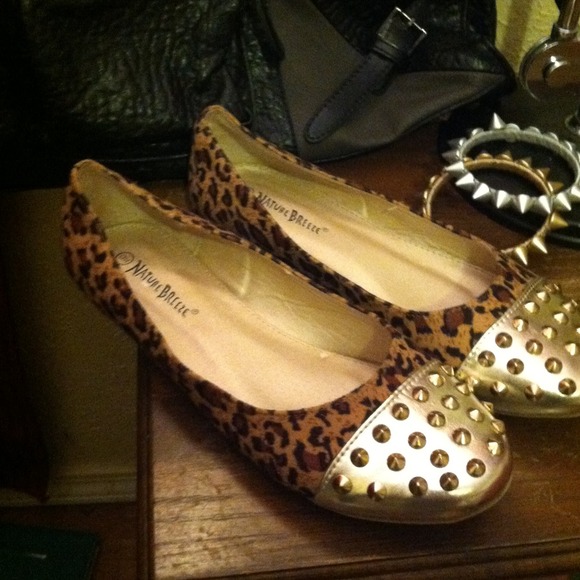 Leopard print gold tip stud flats - Picture 2 of 3