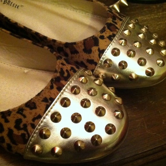 Leopard print gold tip stud flats - Picture 3 of 3