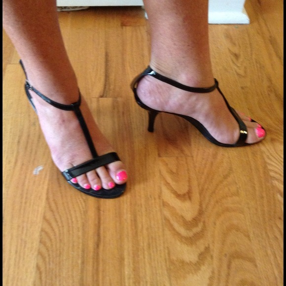 Shoes - Sexy Black Strapy Sandals