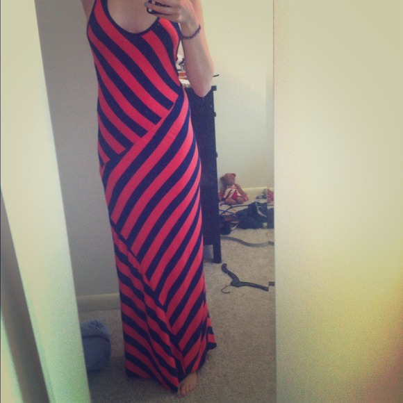 Dresses & Skirts - SOLD Maxi Dress