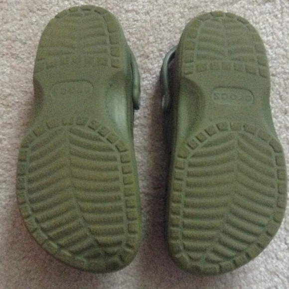 SOLD/BUNDLED Crocs Shoes - Picture 3 of 4