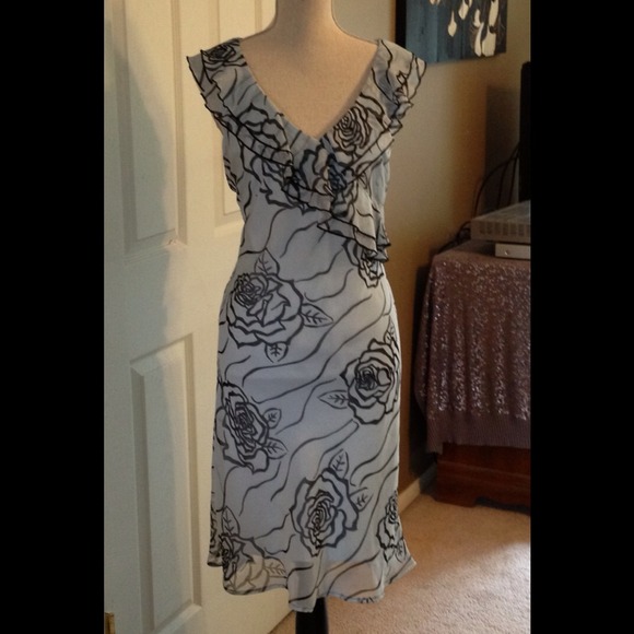Faith Love & Passion Dresses & Skirts - Flirty dress Sz 12