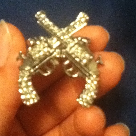Gun ring