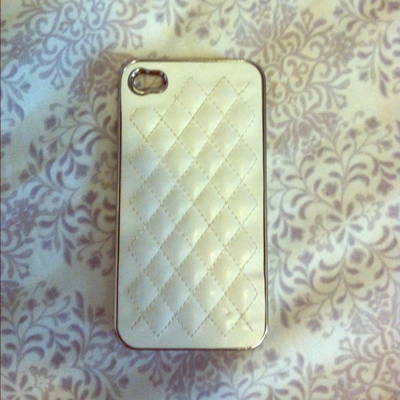 White Quilted Leather iPhone 4/4S Case📱