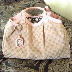 ⛔SOLD⛔Handbag and coin wallet bundle@mshouston03