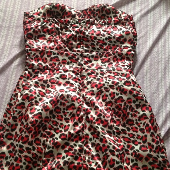 STRAPLESS CHETTAH DRESS!!!!!!! - Picture 2 of 2