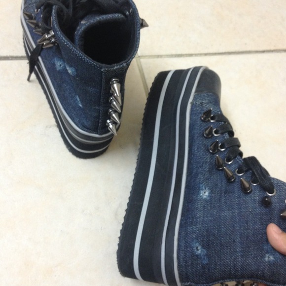 ❌sold - Picture 2 of 4