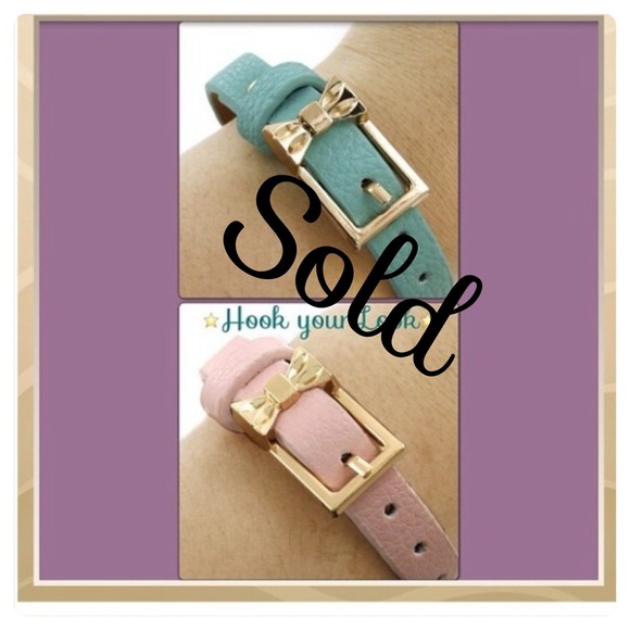 Bracelets - Picture 1 of 2