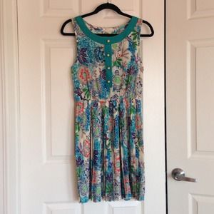 New - Vintage Inspired Floral Pleated Dress