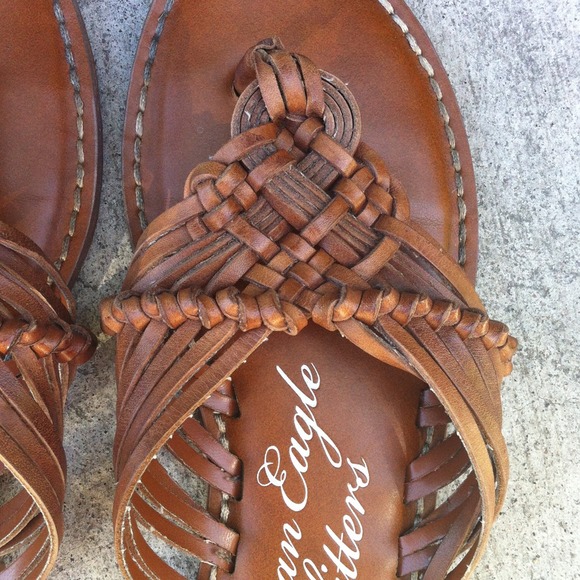 american eagle woven sandals