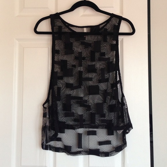 ❤Bundled❤New - Mesh Muscle Tee
