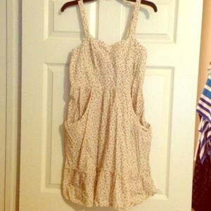 Elle Dresses - ❤Bundle for Veronica❤ Two Dresses and a Top Elle Dresses - ❤Bundle for Veronica❤ Two Dresses and a Top