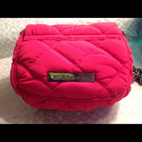 BCBGeneration super cute fuchsia messenger bag - Picture 2 of 4