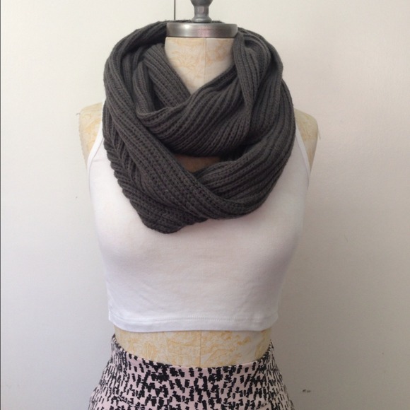 Bundled for jenyuppy- Scarf and Camera