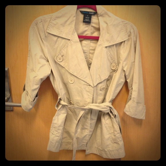 Khaki shirt jacket with tied waist