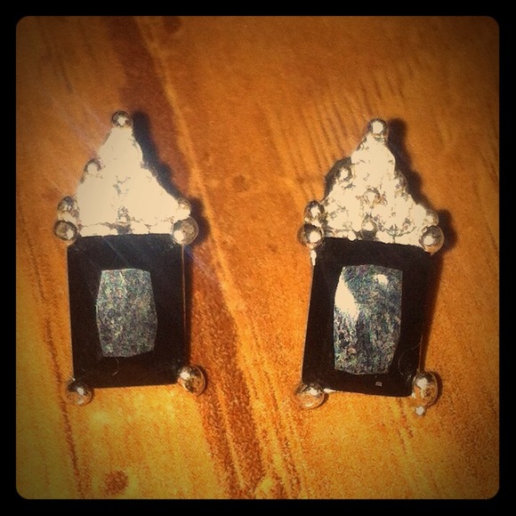 Black Rhinestone Stud Earrings