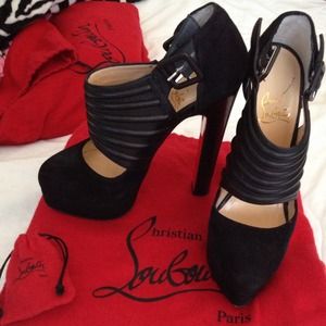 AUTHENTIC Christian Louboutin Bye Bye Suede Bootie