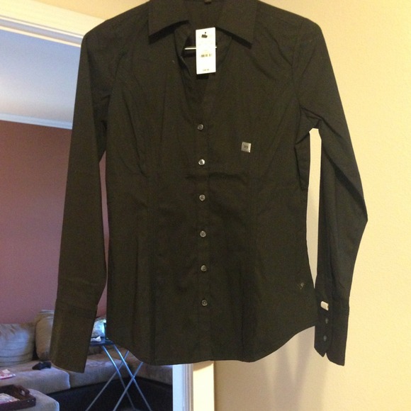 Express button up! With tags