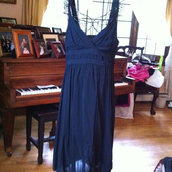 Theory Dress - Picture 1 of 4