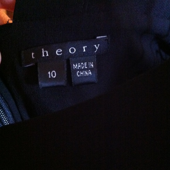 Theory Dress - Picture 3 of 4