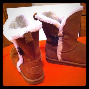 American Eagle boots