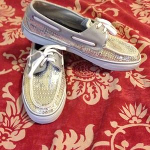 Sperry Angel Fish