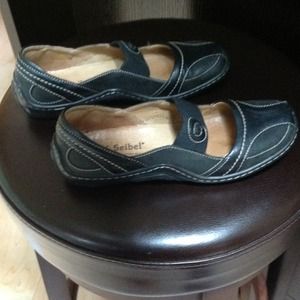 Stylish and comfortable! Winning combination! 👣