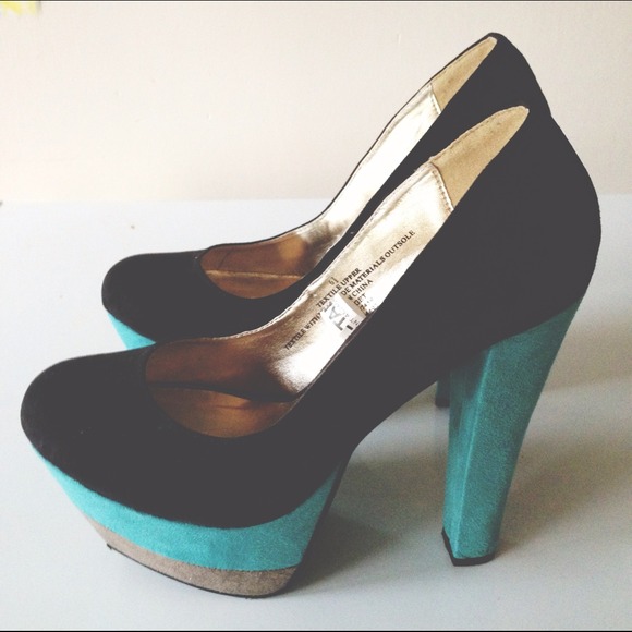 Teal Pumps