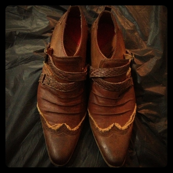 Be-New Shoes - Women Be-New croc-design shoes