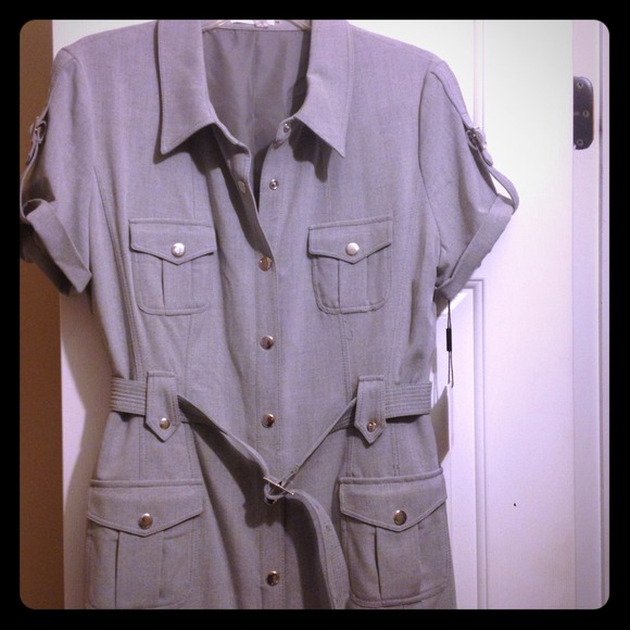 Beautiful gray Calvin Klein dress (new).