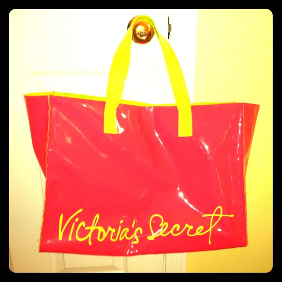 Victoria's Secret Handbags - Victoria Secret tote!