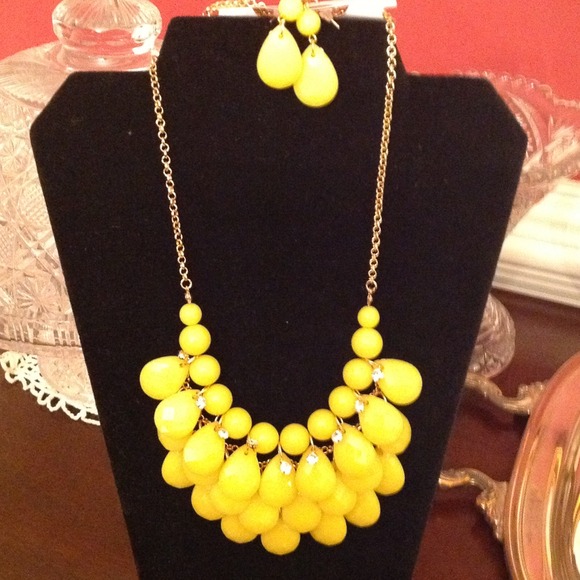 Jewelry - BUNDLE FOR HEATHER..Yellow