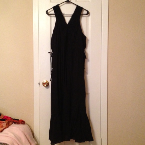 Black sun dress