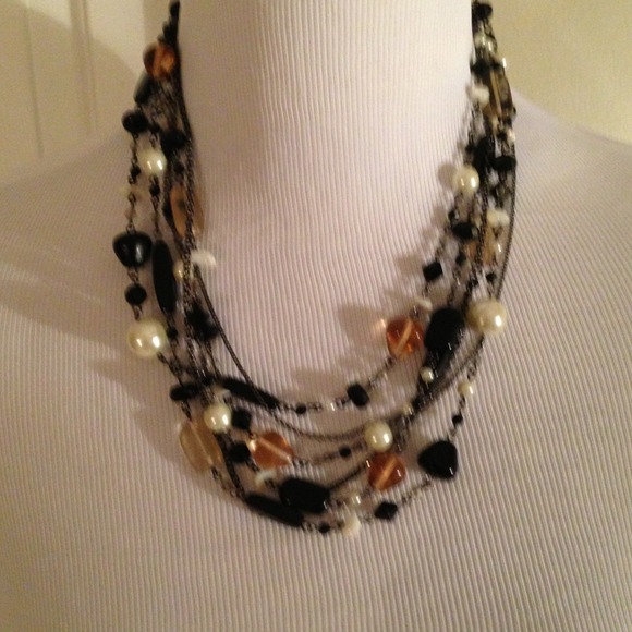 Lia Sophia black bead necklace