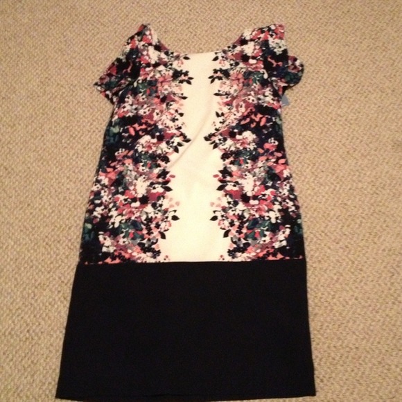 NWT Marks and Spencer Floral shift dress