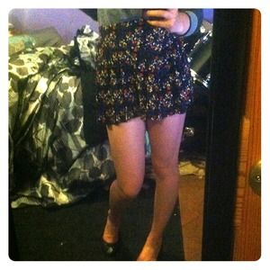 High waist black/multi-colored floral skirt/shorts