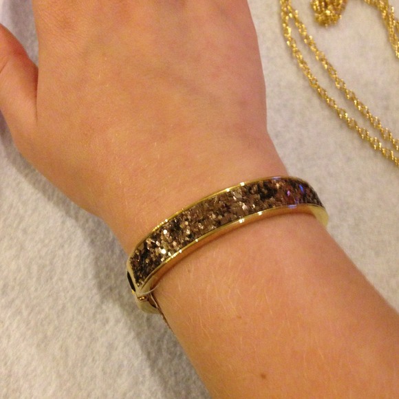 Brown glitter long heart necklace - Picture 3 of 4