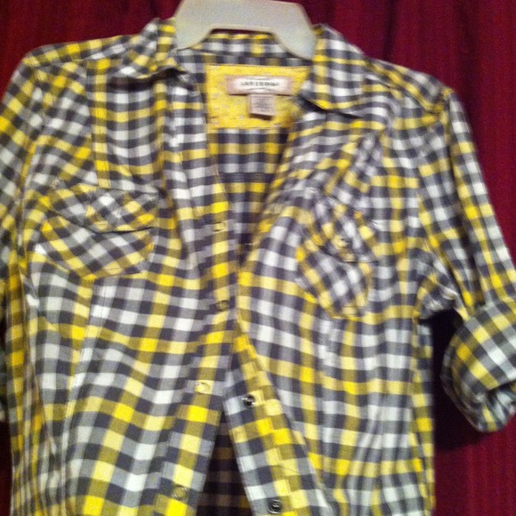 Arizona button up top. - Picture 2 of 2