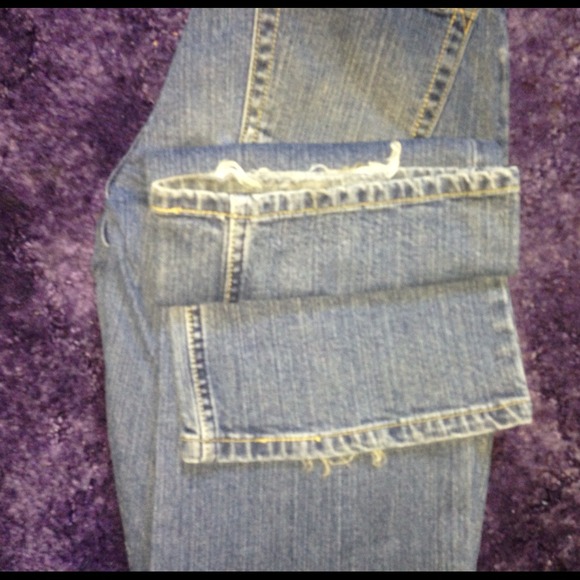 🚫SOLD🚫 Mid Rise Jeans👖 - Picture 4 of 4