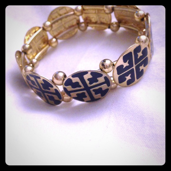 Tory Burch inspired bracelet!