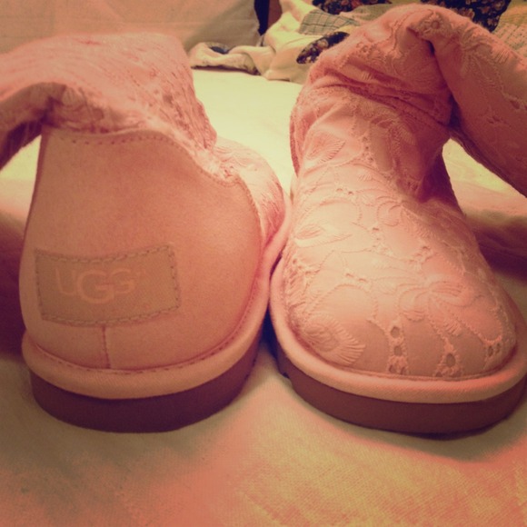 Pink Uggs