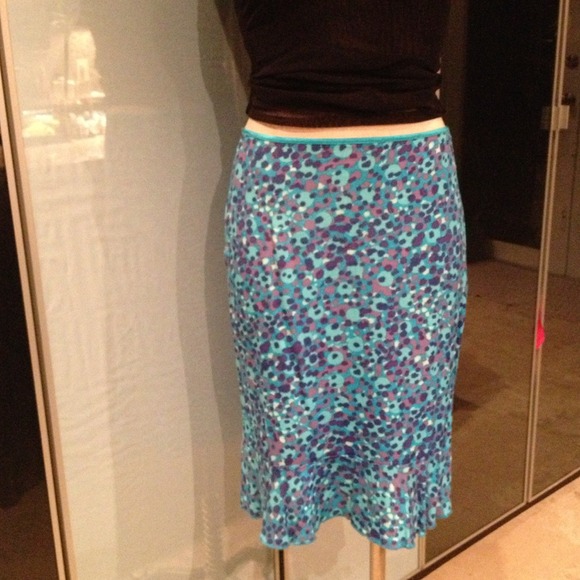 Guess flirty skirt!