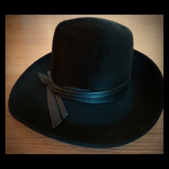 SOLD IN BUNDLE  Vintage Beaver Hat Leather Tie
