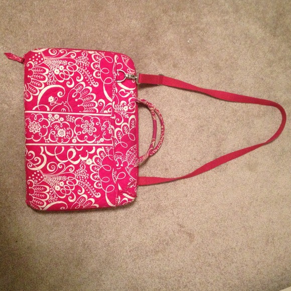 ⭐Just reduced! ⭐ Large Vera Bradley laptop carrier - Picture 3 of 3