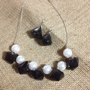 Black Diamond Shaped Beaded Necklace