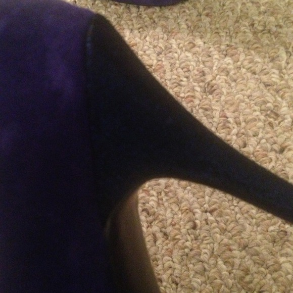 Jessica Simpson Blue Suede Heels - Picture 2 of 2
