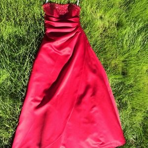 David's Bridal bundle bridesmaid gown/dress