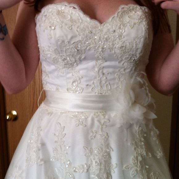 Vintage inspired wedding dress - Picture 2 of 4