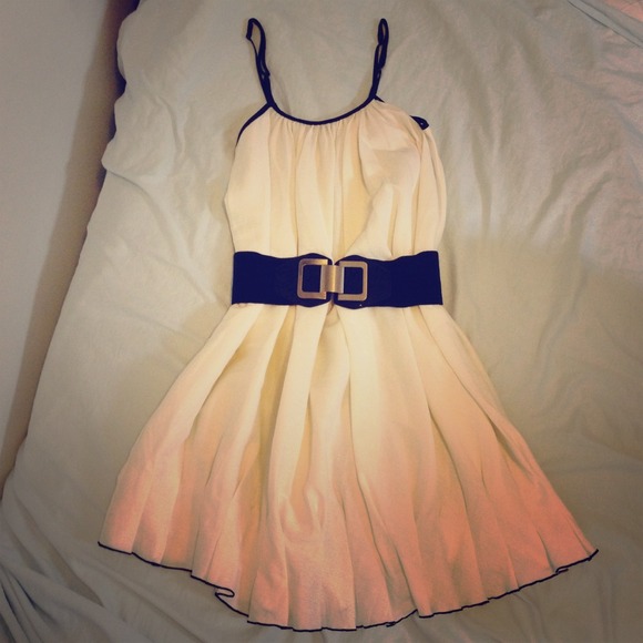 **Bundled** White black trim pleated dress