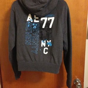 American Eagle hoodie 😺